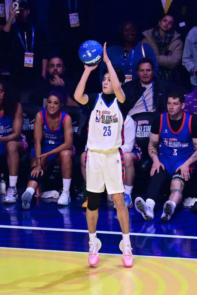 太阳球员荣获全明星赛MVP，实力惊艳众人
