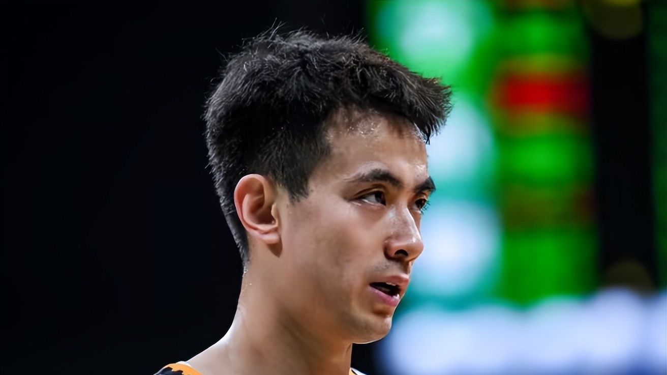 大连一方实力碾压对手,豪取联赛连胜 大连一方实力碾压对手,豪取联赛连胜