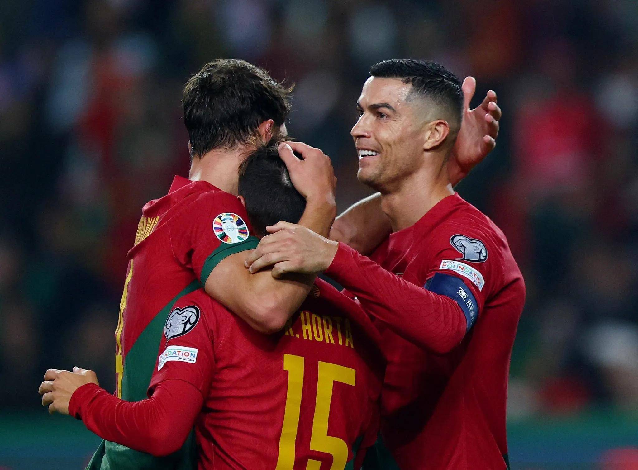 葡萄牙战平保加利亚,出线形势略显艰难 葡萄牙战平保加利亚,出线形势略显艰难