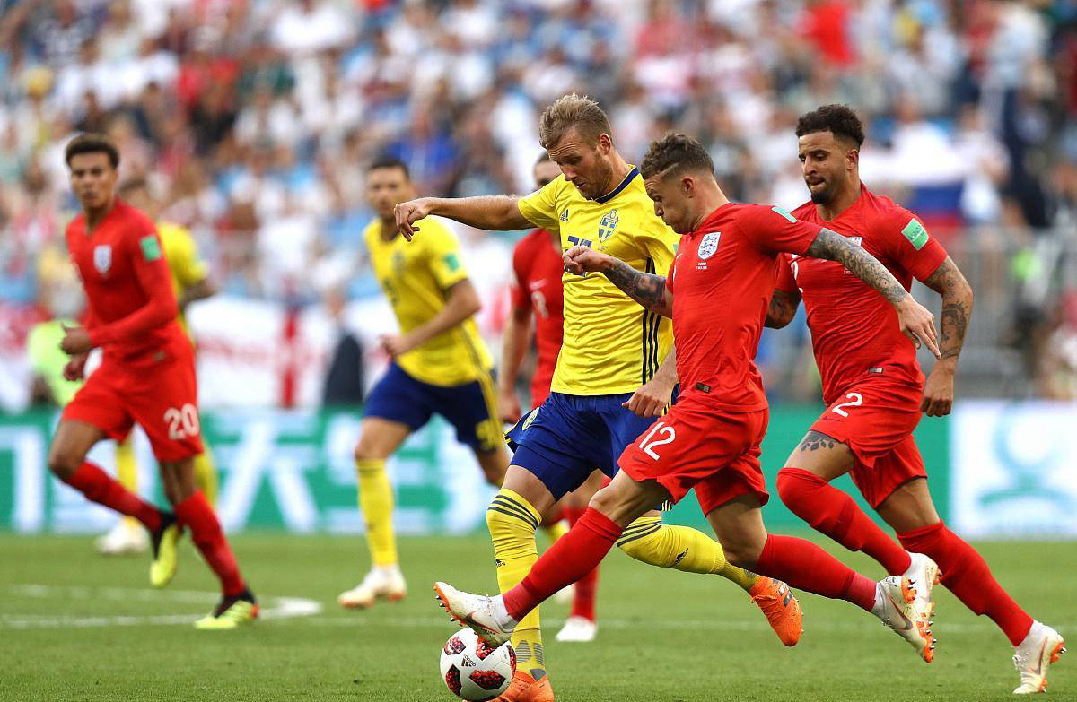 阿尔巴尼亚队逆袭，成功晋级欧洲联赛淘汰赛