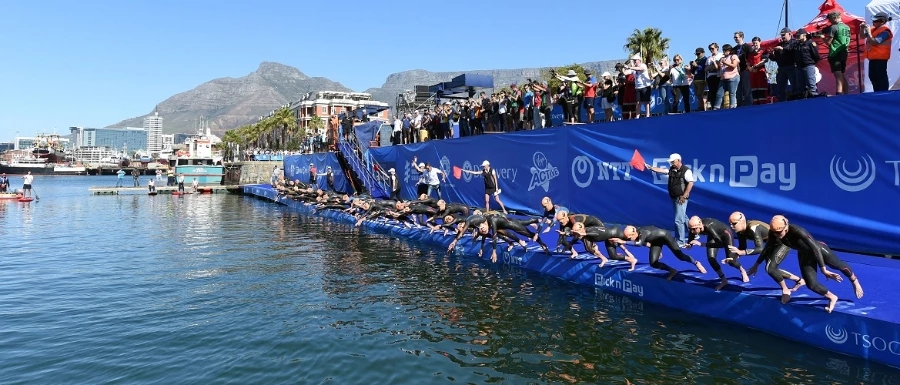 澳大利亚运动员刷新铁人三项赛场地记录