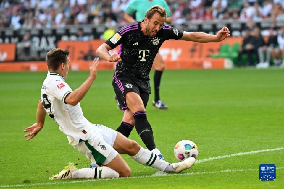 弗赖堡客场不败,挑落门兴格拉德巴赫,保持不败纪录 弗赖堡客场不败,挑落门兴格拉德巴赫,保持不败纪录