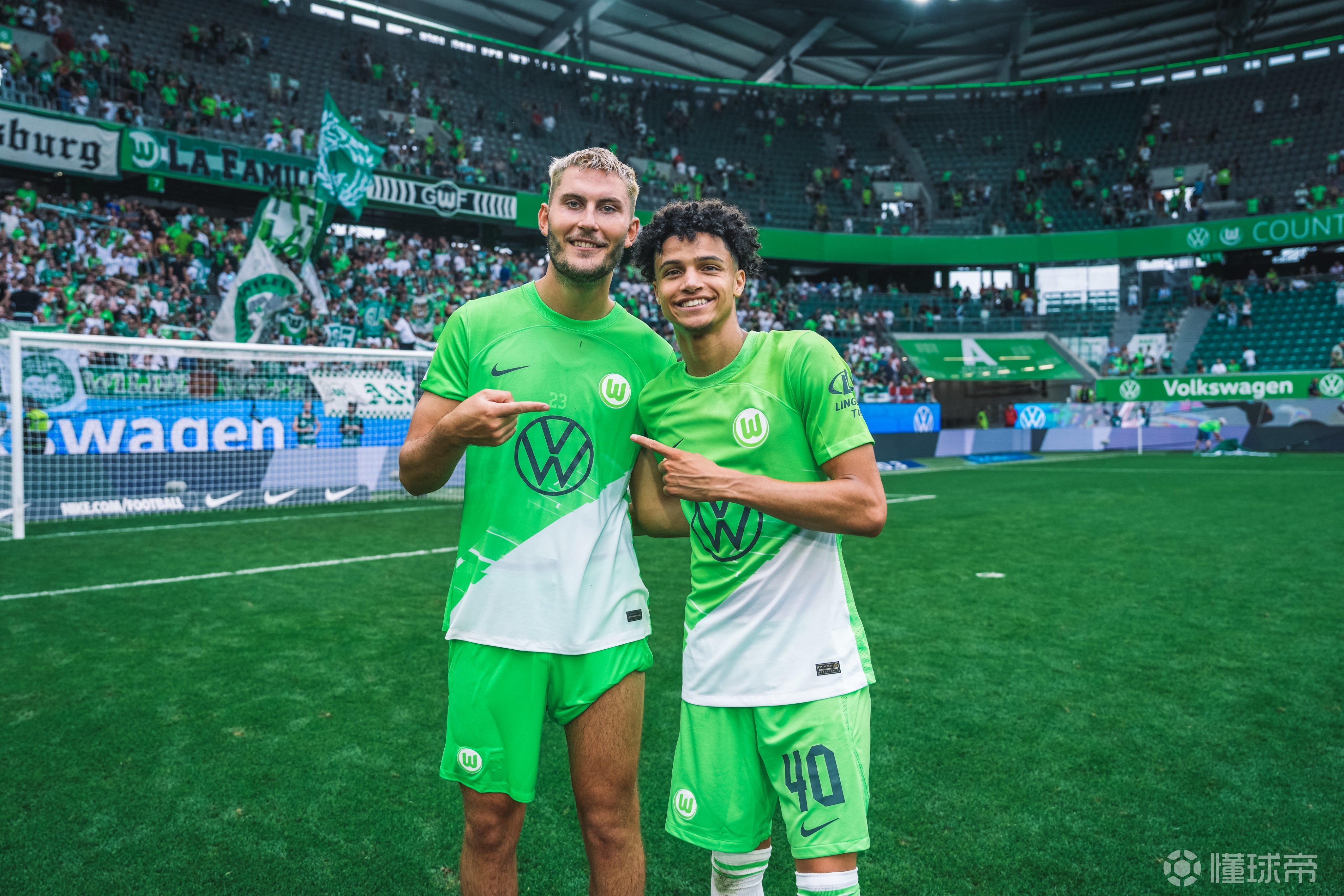 多特蒙德新赛季德甲揭幕战大胜,开门红登顶德甲积分榜 多特蒙德新赛季德甲揭幕战大胜,开门红登顶德甲积分榜