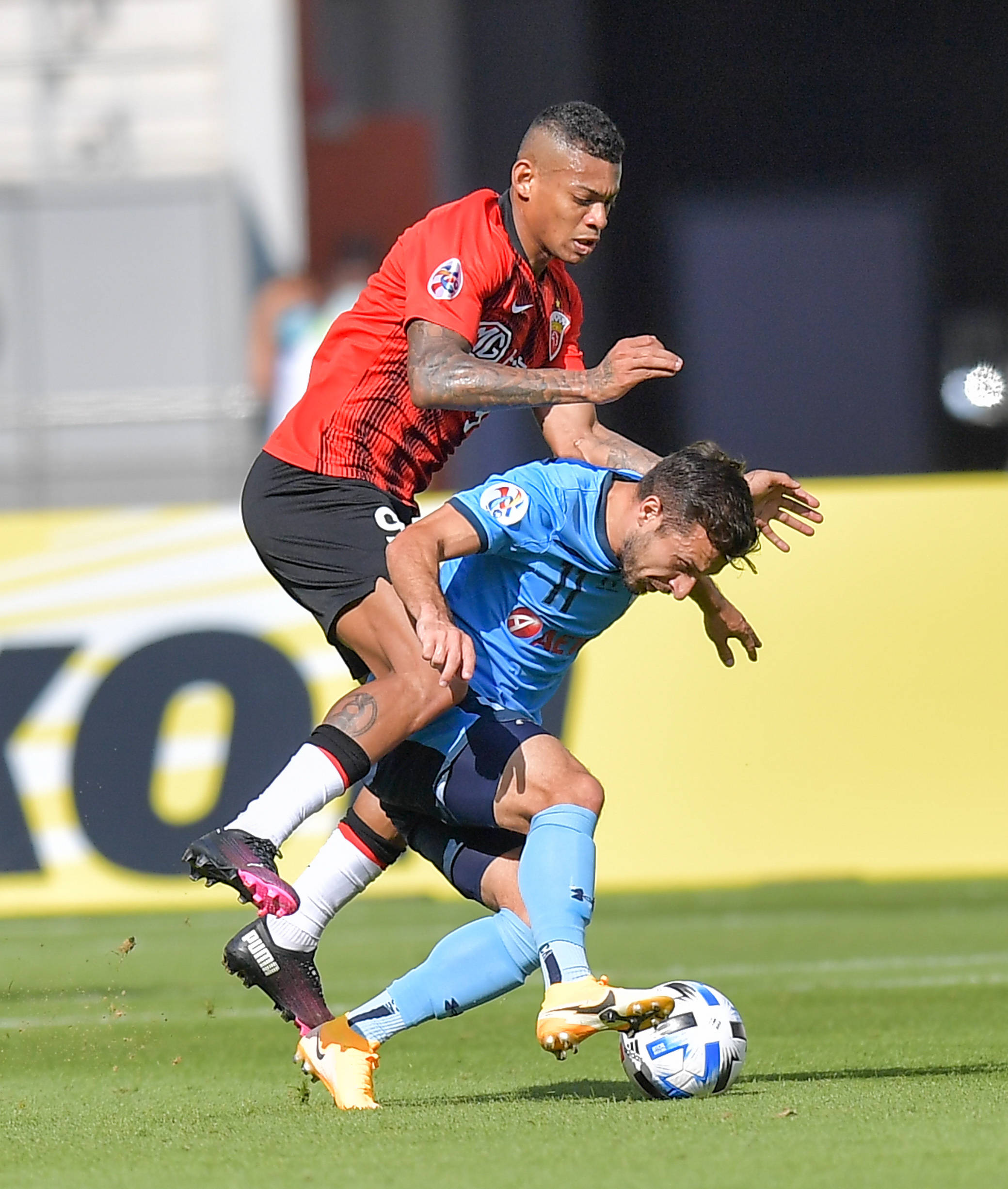 上海上港客场1-2不敌悉尼FC亚冠小组赛两连败遭遇滑铁卢