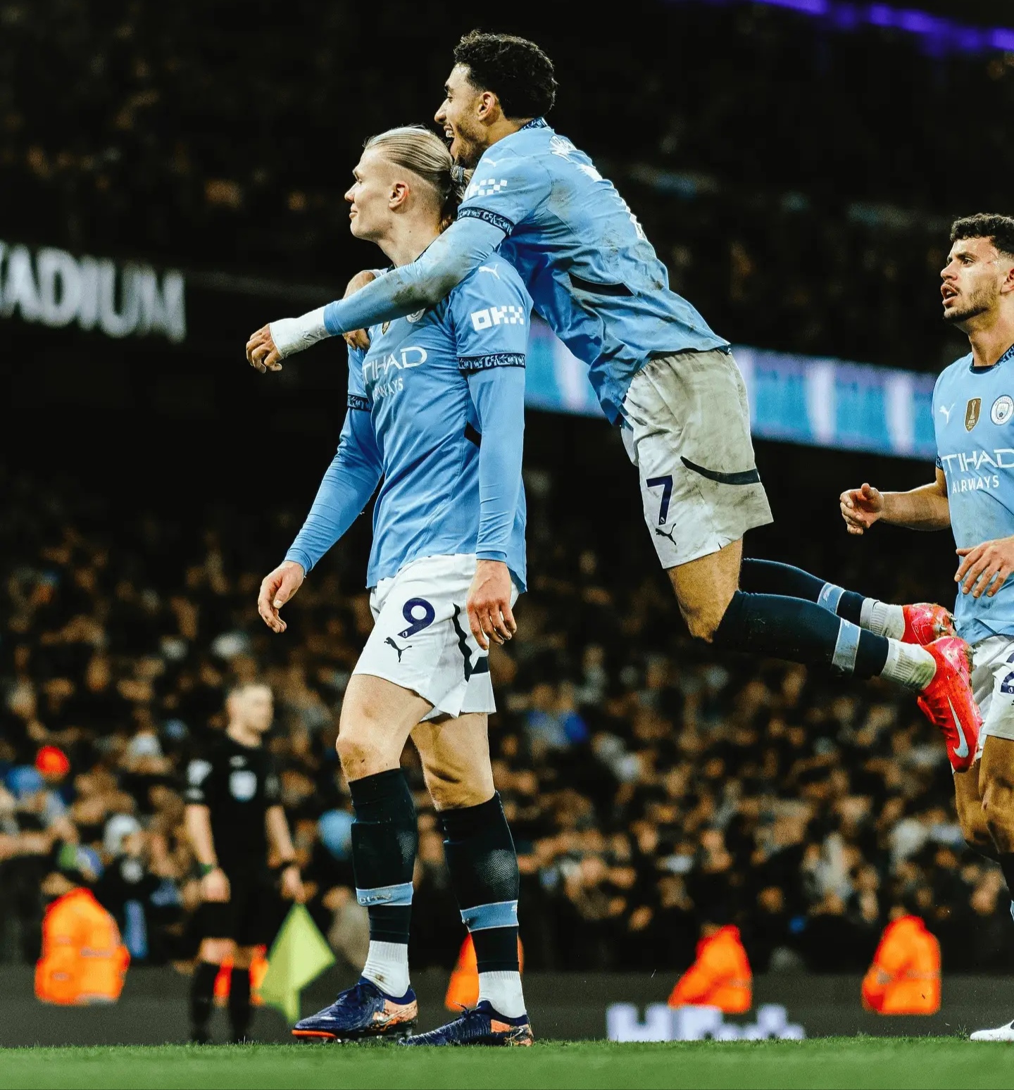 多特蒙德碾压曼城，托雷斯统治全场