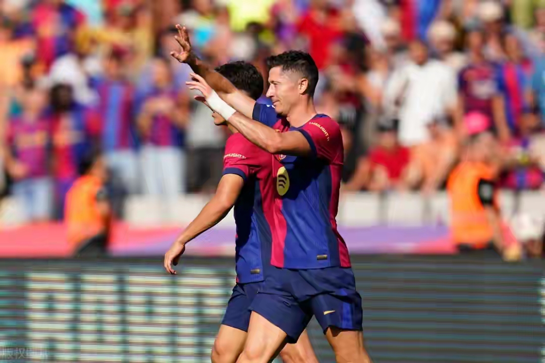 巴塞罗那逆转击败巴拉多利德，取得西甲联赛首胜的简单介绍