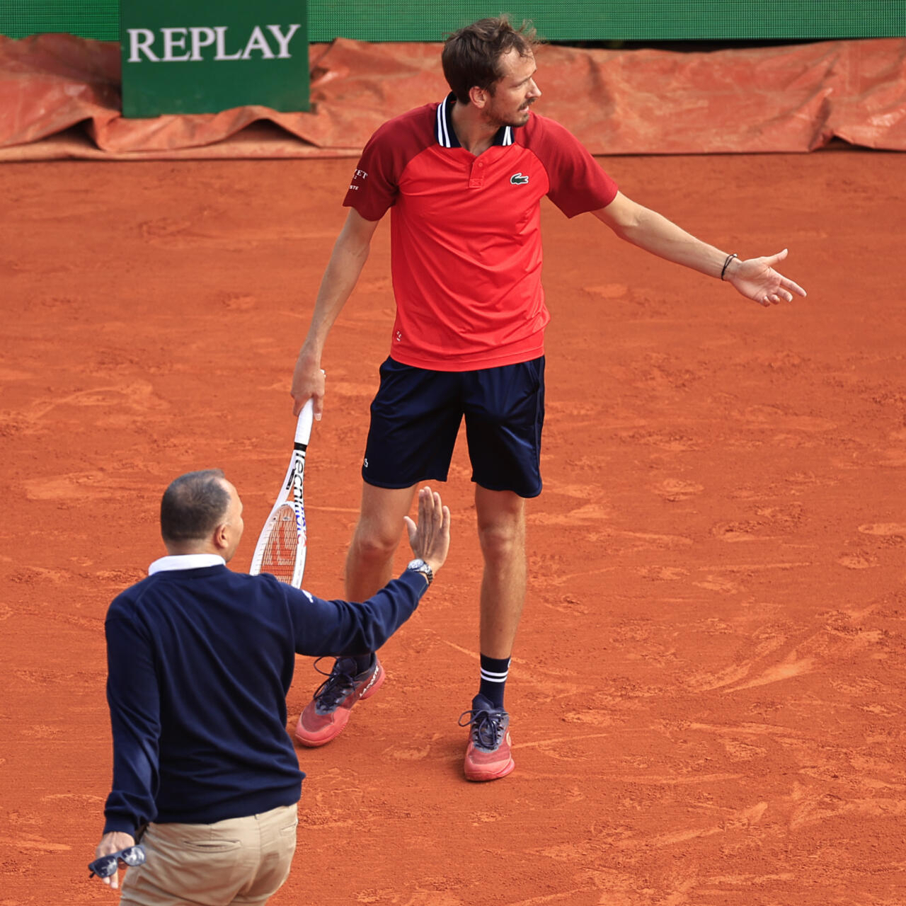 法网绝杀年终总决赛，梅德韦杰夫带队取胜